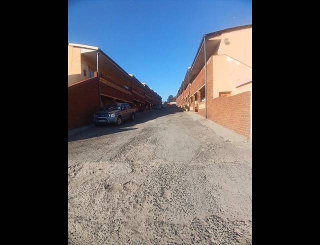 2 BEDROOM APARTMENT FOR SALE IN TURFFONTEIN